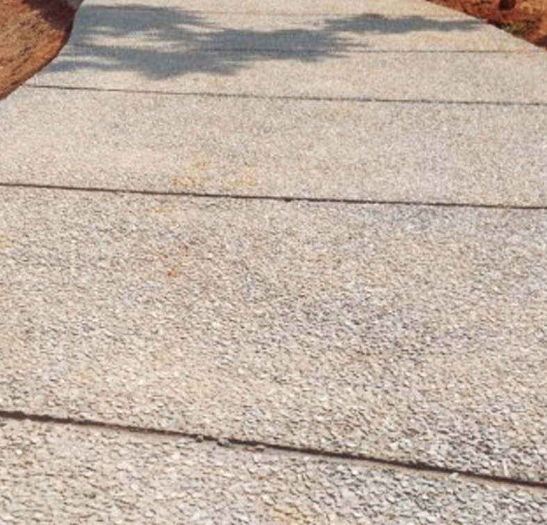 Exposed Anti-Skid Stone Crete Flooring