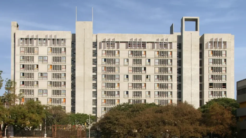 Stone Crete Plaster used in COEP Girls Hostel Building at Shivajinagar – Pune